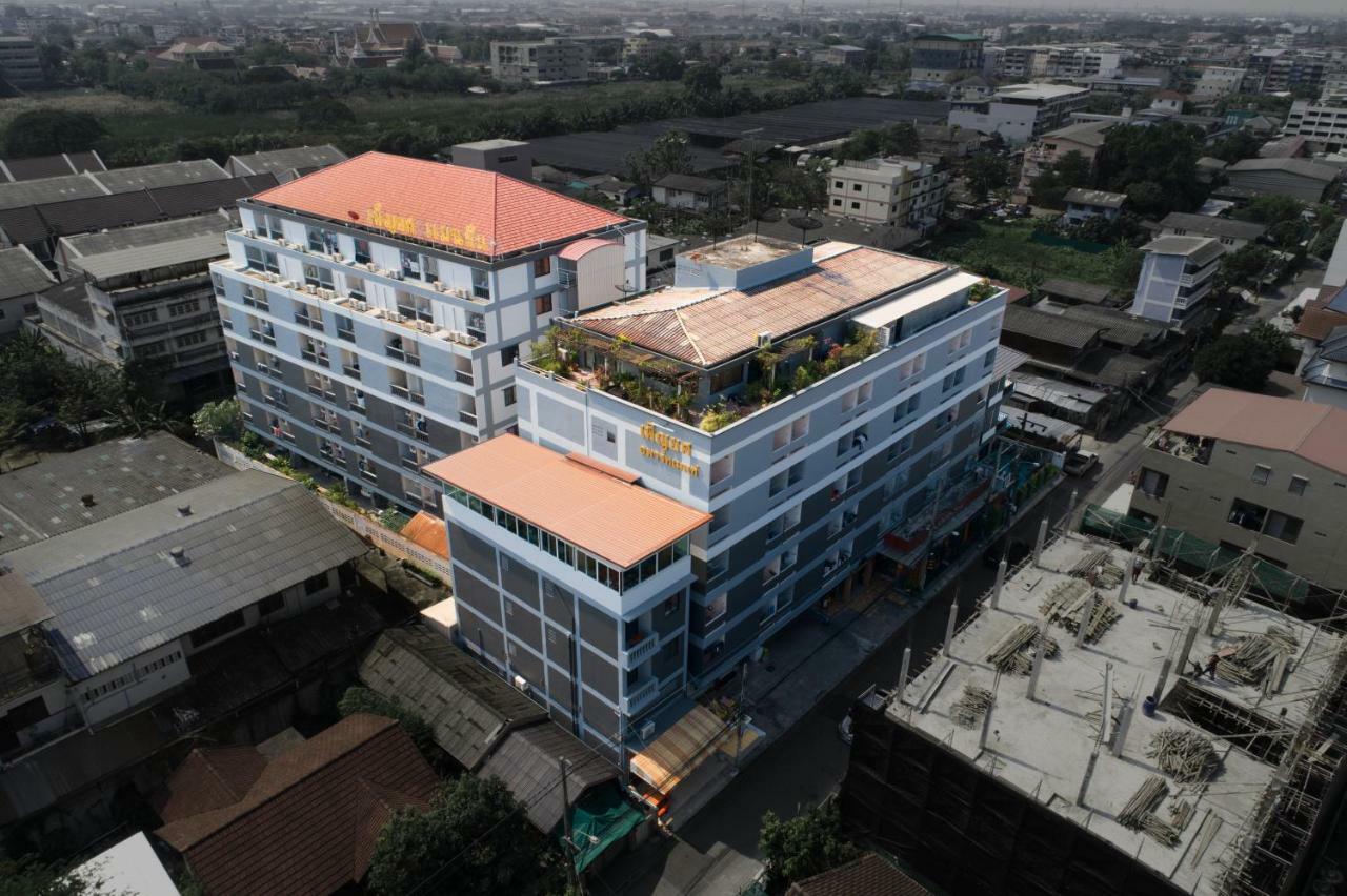 Penyos Service Apartment Bangkok Buitenkant foto