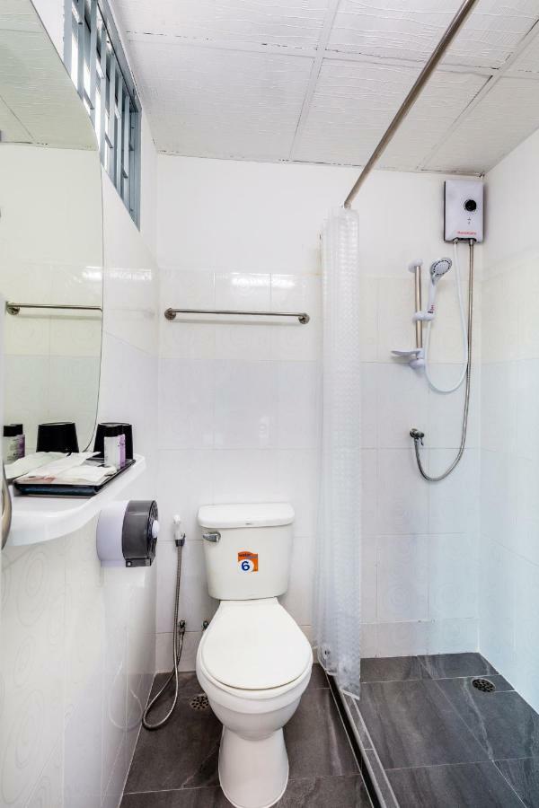 Penyos Service Apartment Bangkok Buitenkant foto