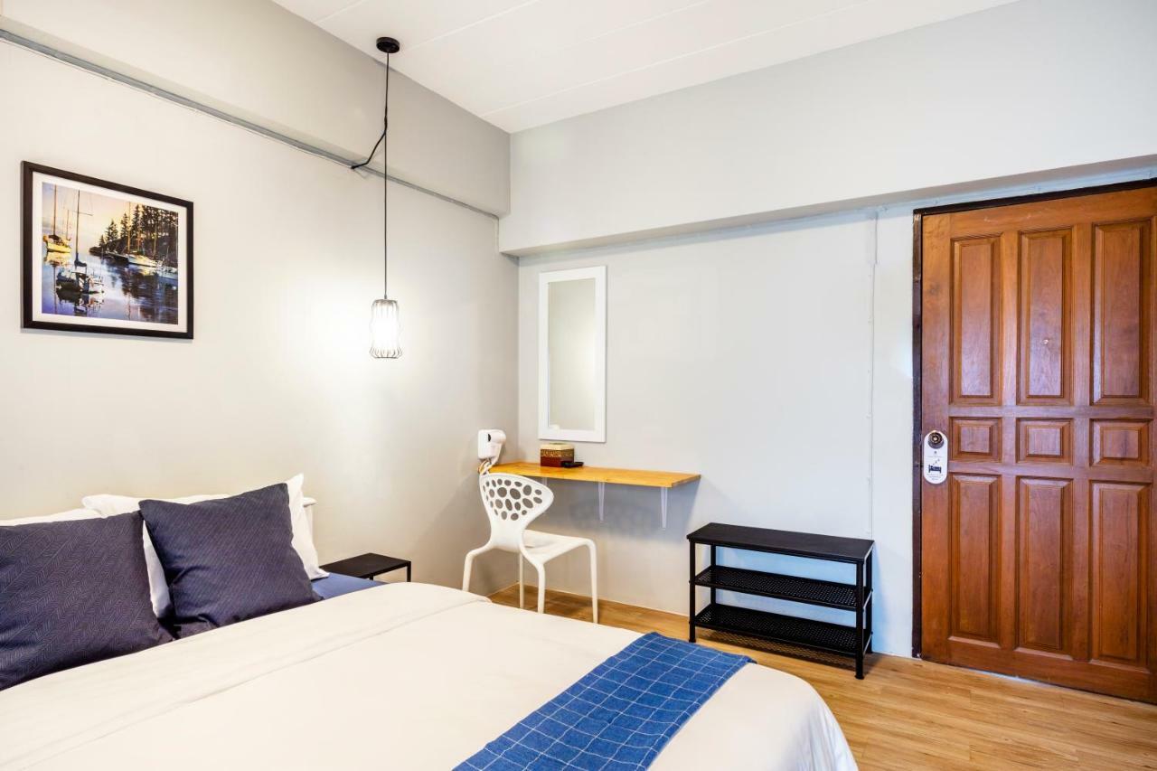 Penyos Service Apartment Bangkok Buitenkant foto